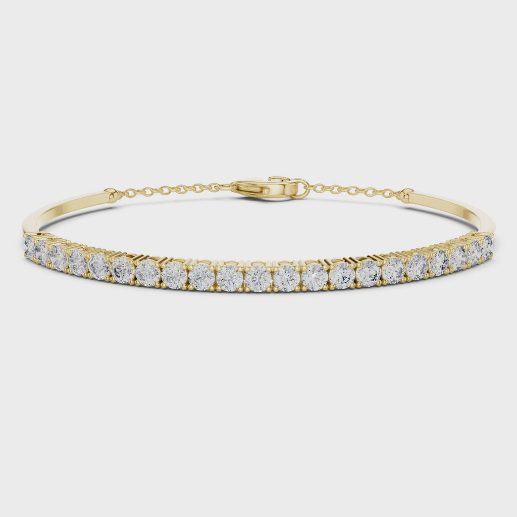 Classic Chain Bangle With Round Diamond